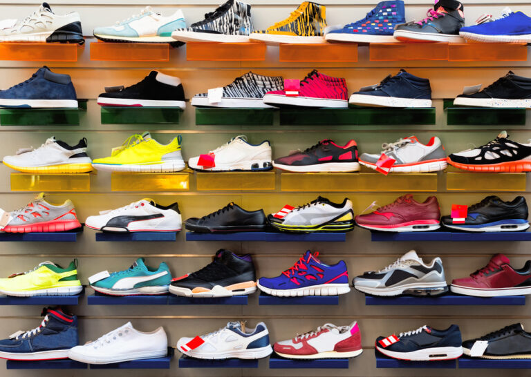 shopping discount shoes